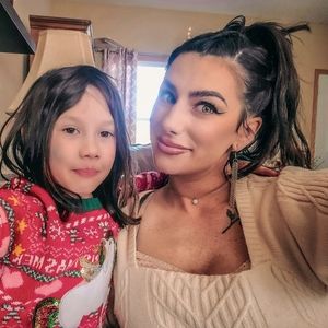 Meet your Posher, Mally